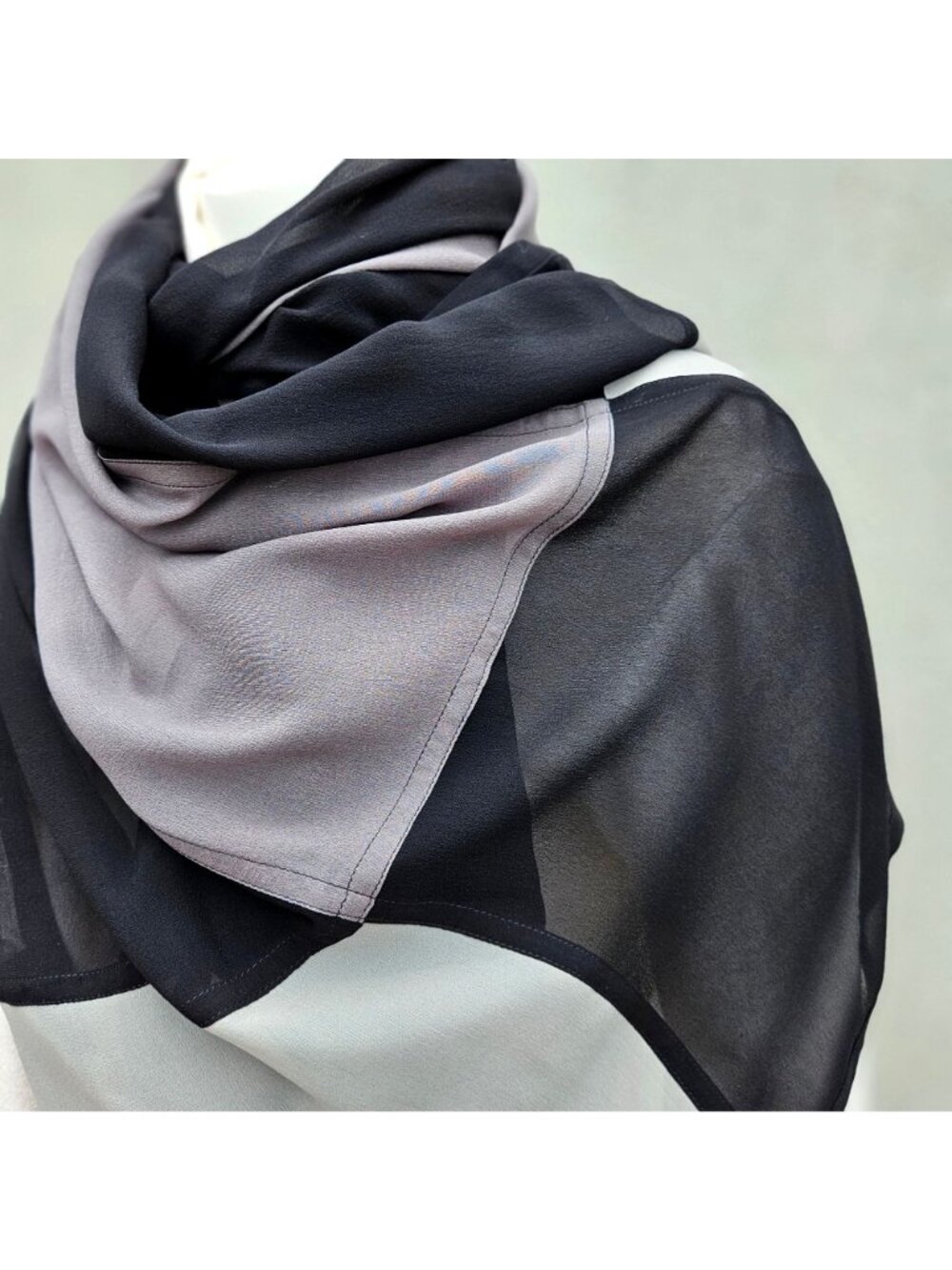 Vintage 90s Bergdorf Goodman Silk Panel Scarf Black Gray Color Block 32x90" - Picture 10 of 12